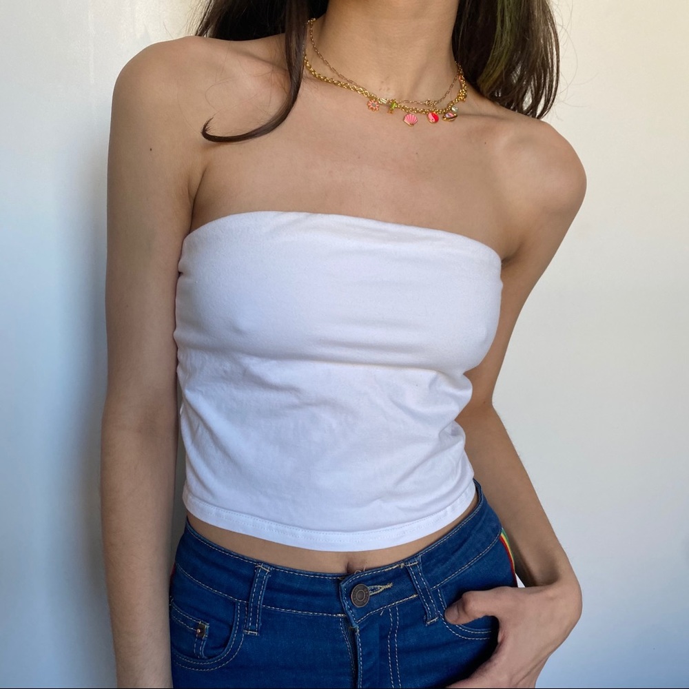 White strapless crop top